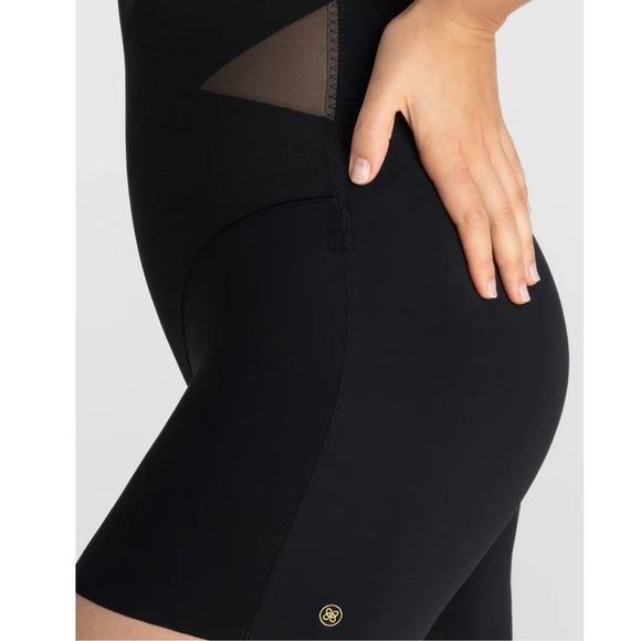 NWOT💕HONEYLOVE SuperPower Girl-Short in Runway Size 1X - Picture 3 of 12